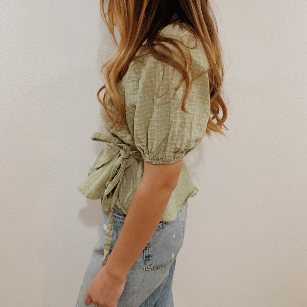 Universal Thread Wrap Top